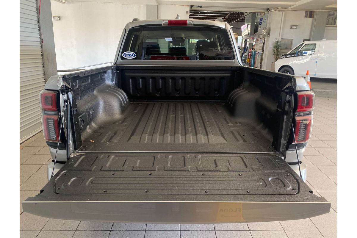 Ute Alpha PHEV Luxury 4x4