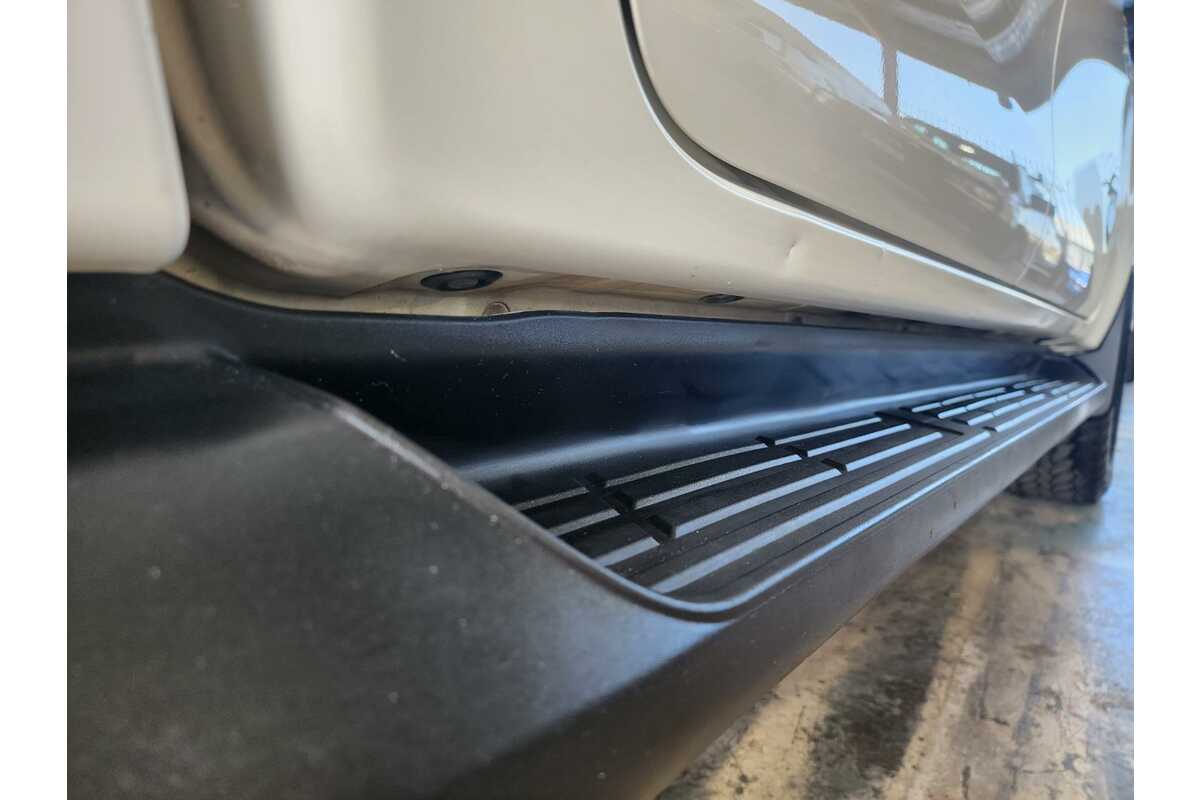 2016 Toyota Hilux SR GUN126R