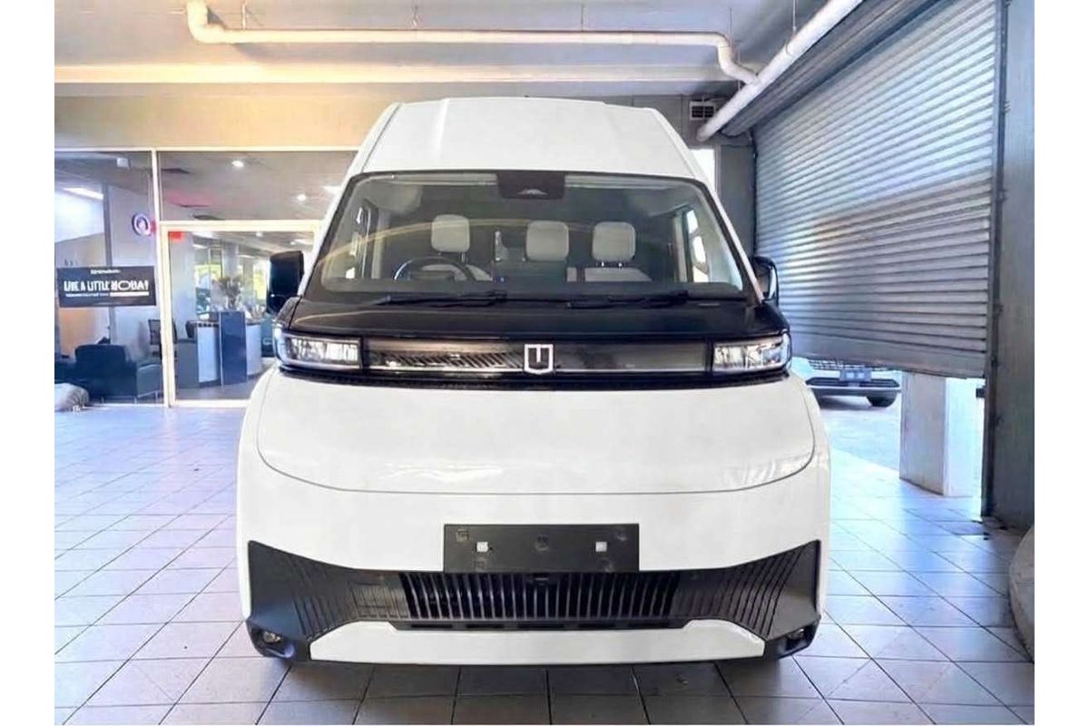 Super Van 5.5m, LWB, FWD, 83kWh, H2500, 3 seats