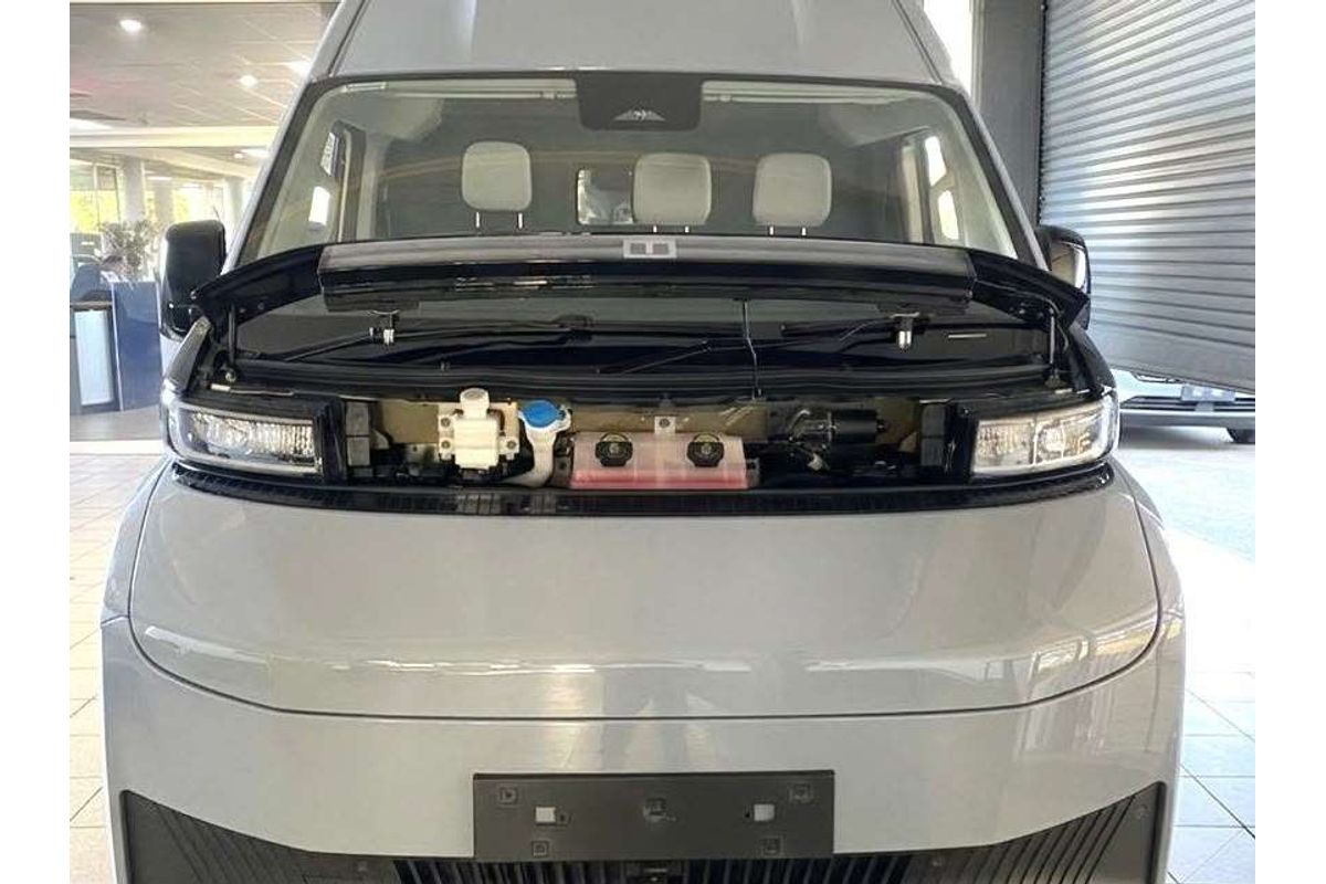 Super Van 5.5m, LWB, FWD, 83kWh, H25003, 3 seats