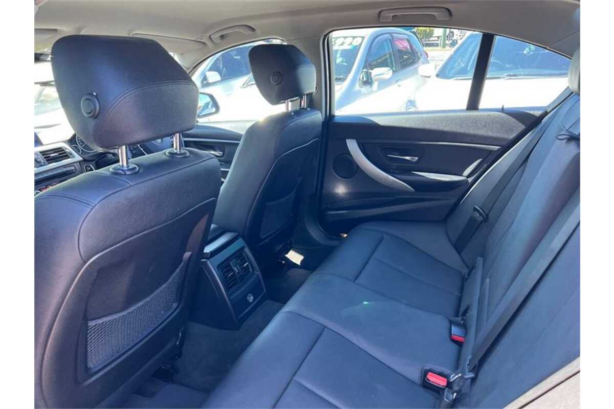2012 BMW 3 18d MODERN LINE F30