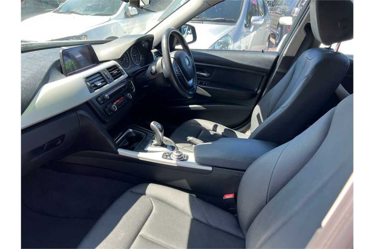 2012 BMW 3 18d MODERN LINE F30