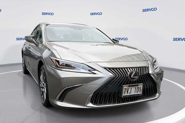2019 Lexus ES
