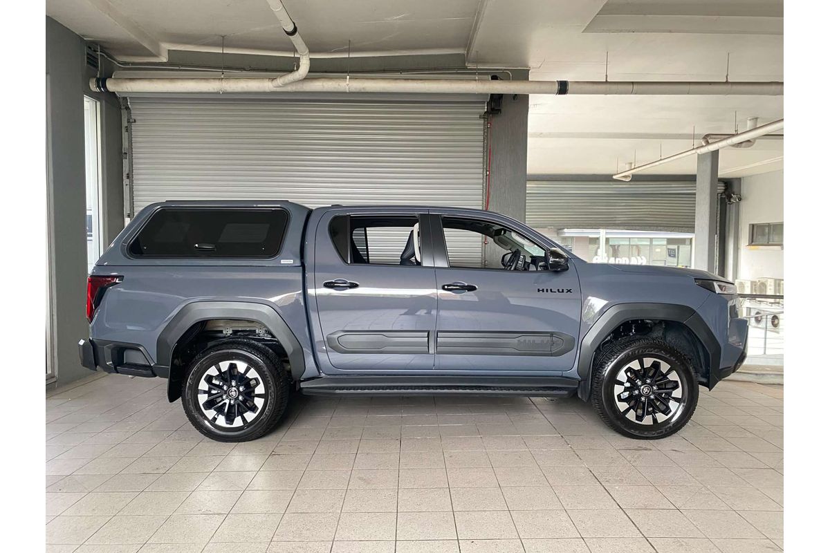 HILUX GUN227R SR5 48V + PREM. INTERIOR (4x4) 2.8L DT4 DIESEL TURBO F/INJ 6 SP AUTOMATIC DOUBLE CAB P/UP 
