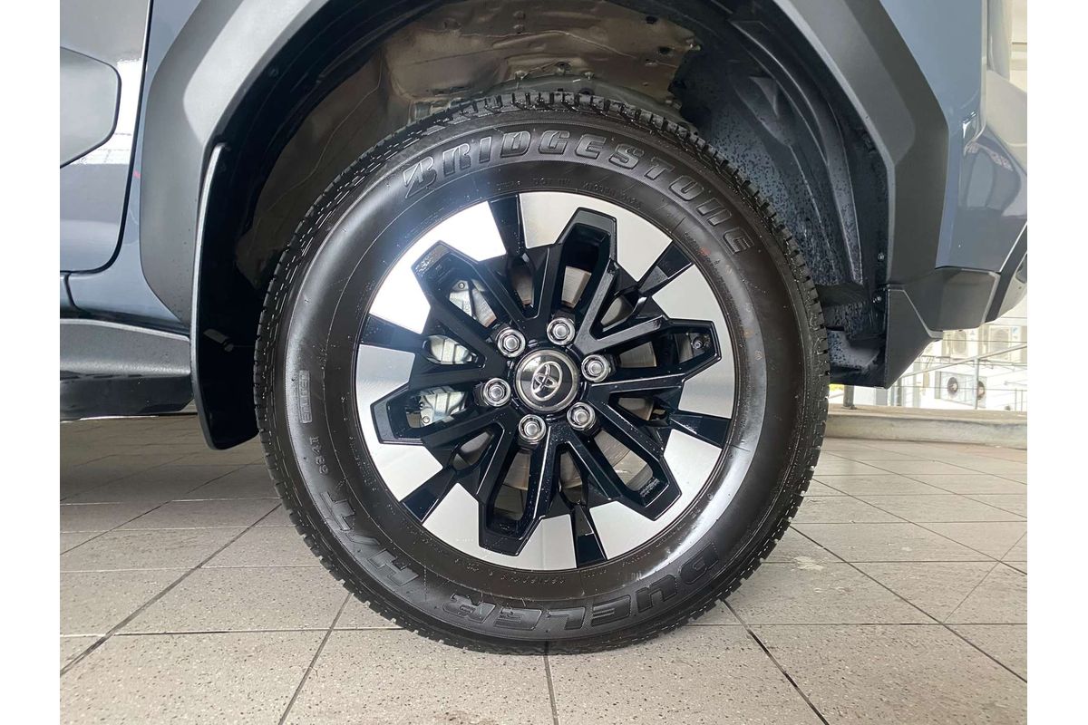 HILUX GUN227R SR5 48V + PREM. INTERIOR (4x4) 2.8L DT4 DIESEL TURBO F/INJ 6 SP AUTOMATIC DOUBLE CAB P/UP 