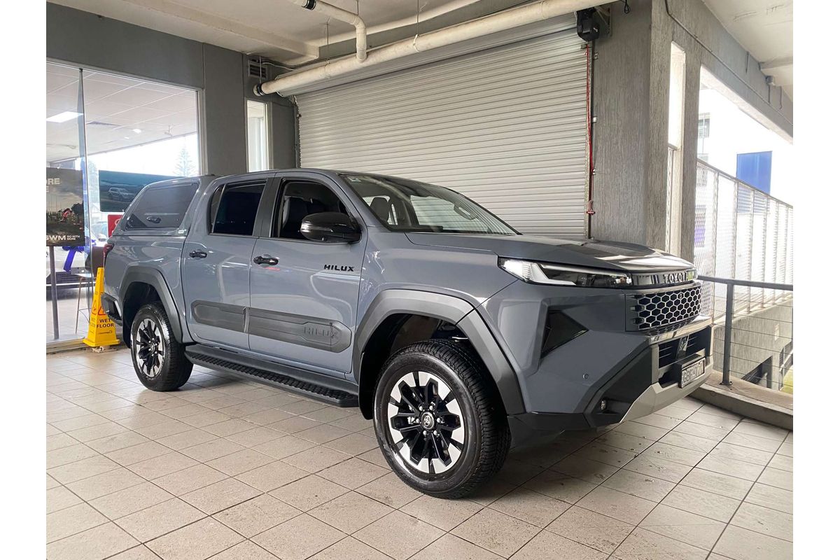 HILUX GUN227R SR5 48V + PREM. INTERIOR (4x4) 2.8L DT4 DIESEL TURBO F/INJ 6 SP AUTOMATIC DOUBLE CAB P/UP 