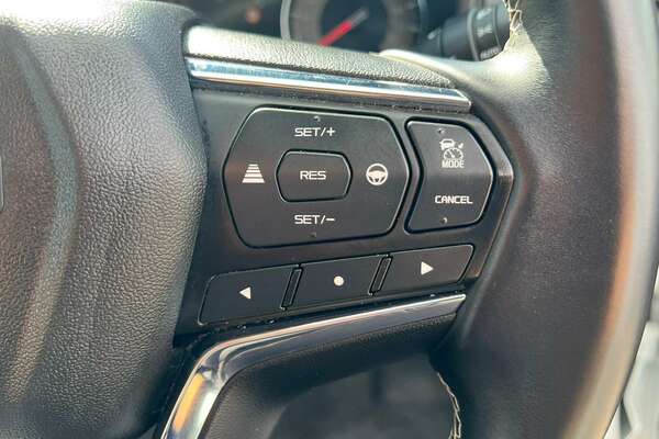 2022 Isuzu MU-X LS-U