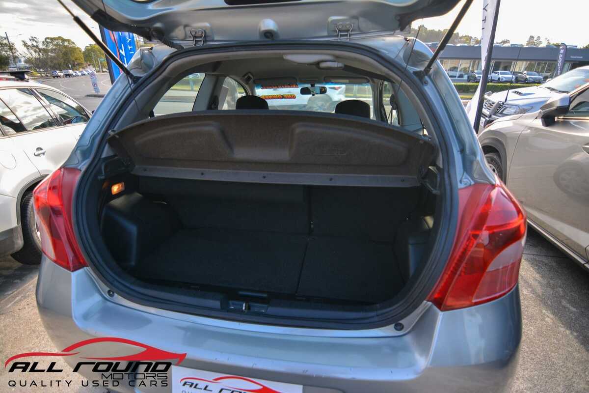 2005 Toyota YARIS YR NCP90R