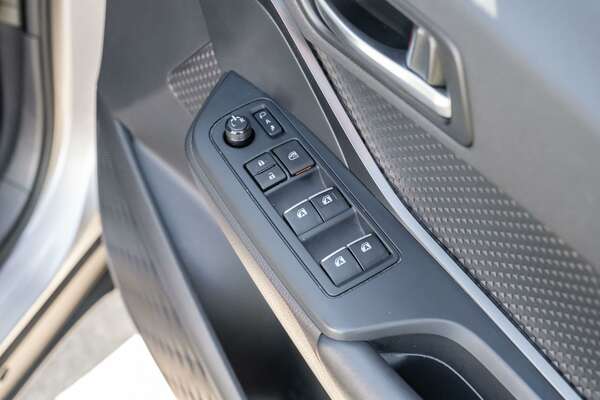 2018 Toyota C-HR  NGX50R