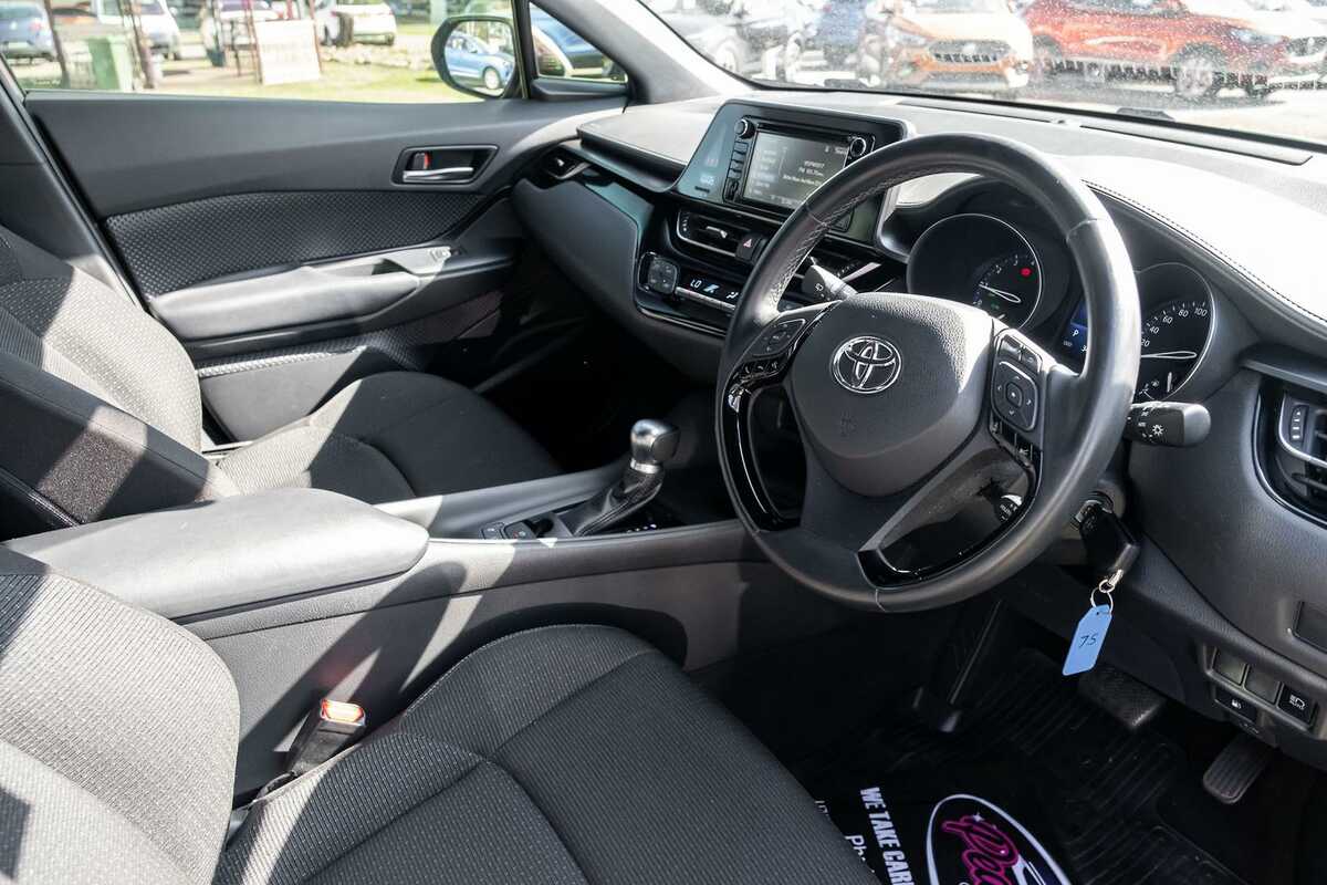 2018 Toyota C-HR  NGX50R