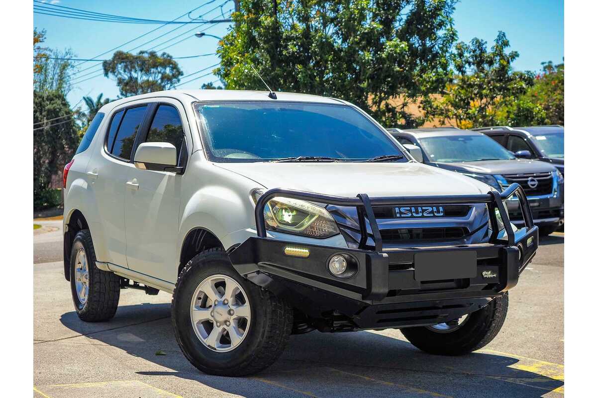2017 Isuzu MU-X LS-M