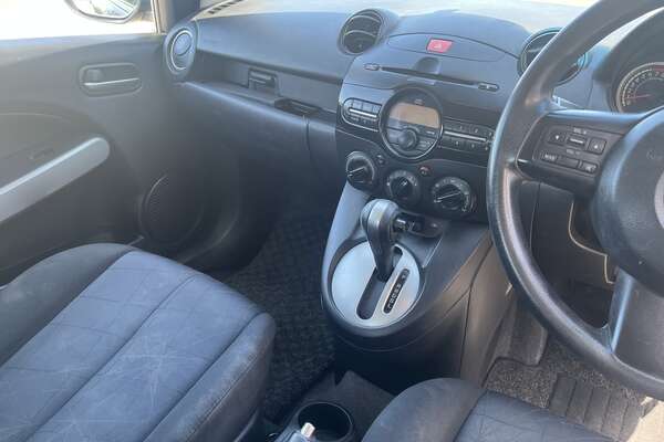 2012 Mazda 2 Neo DE10Y2 MY12