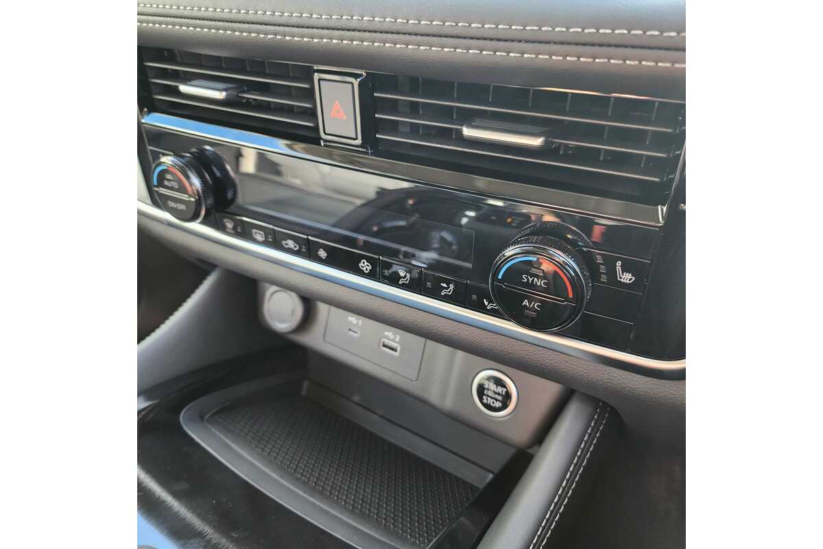 2023 Nissan X-TRAIL ST-L T33