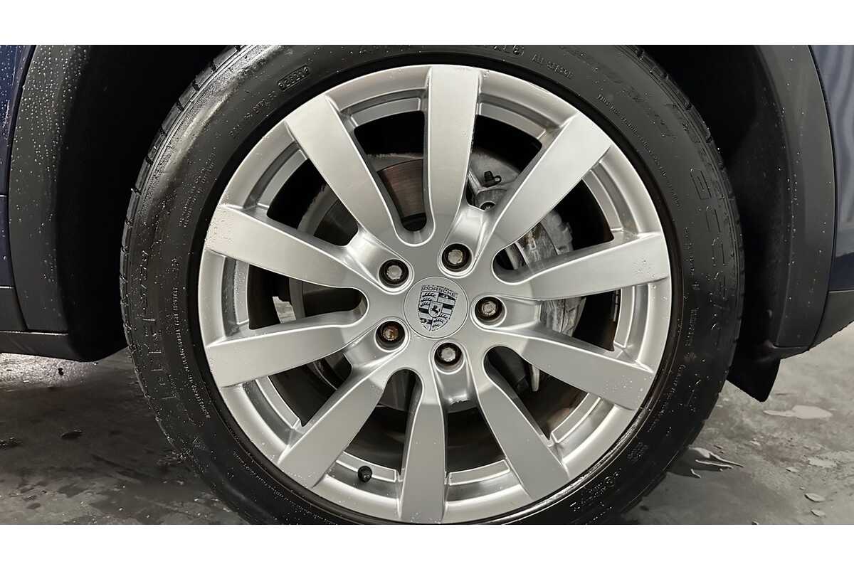 2011 Porsche Cayenne Tiptronic 92A MY11