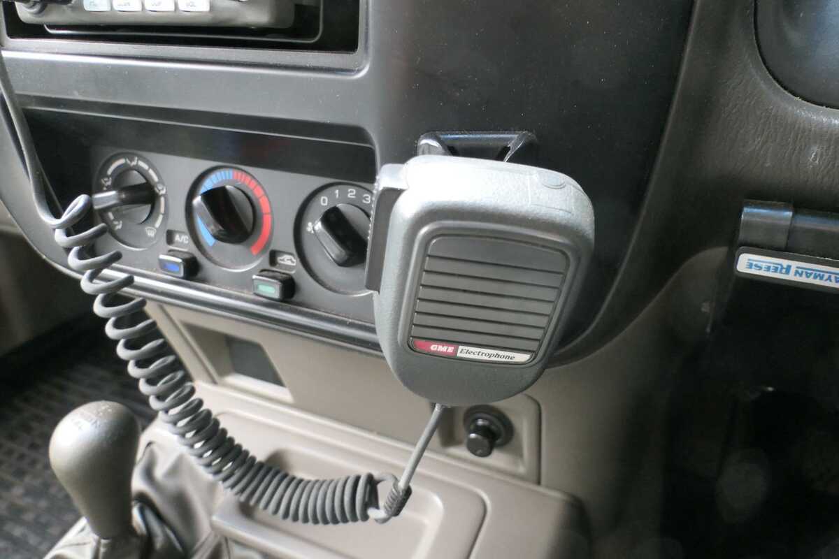 2003 Nissan Patrol ST GU II