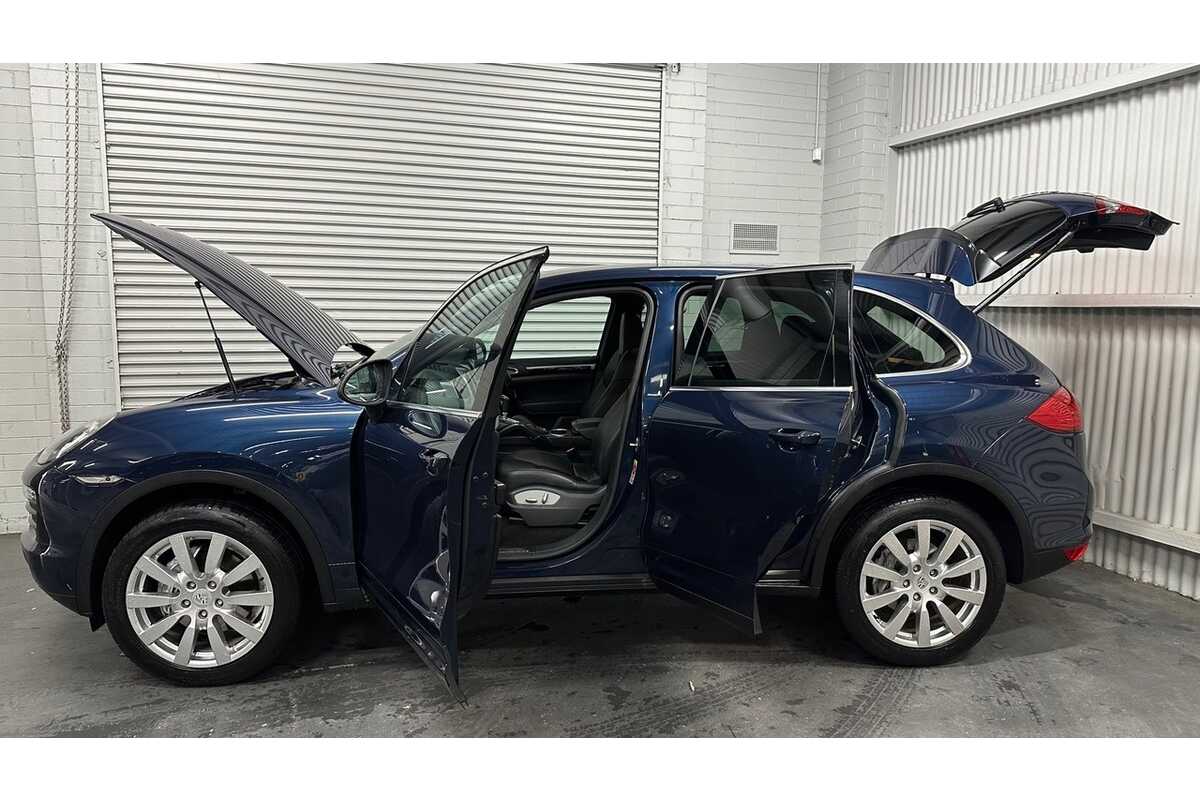 2011 Porsche Cayenne Tiptronic 92A MY11