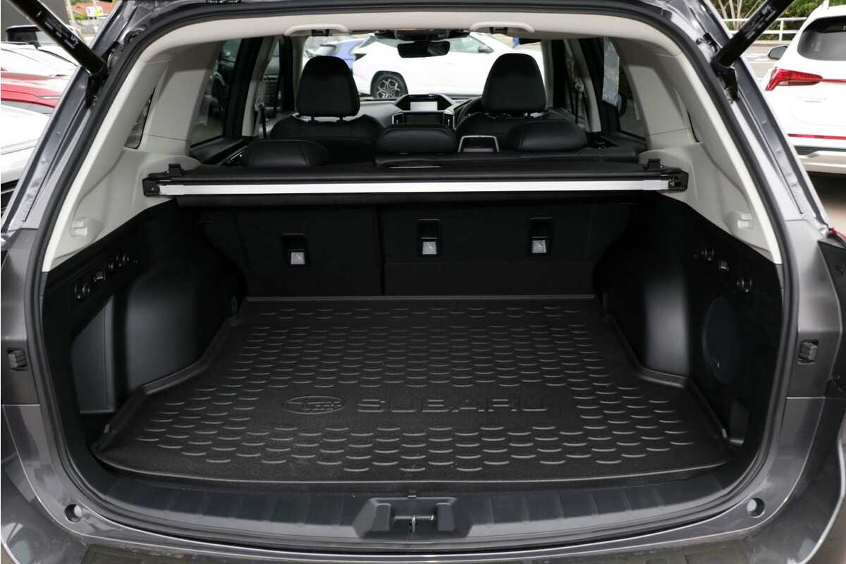 2023 Subaru Forester 2.5i-S 50 Years Edition S5