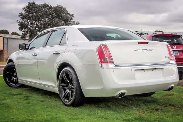 2014 Chrysler 300 Limited LX