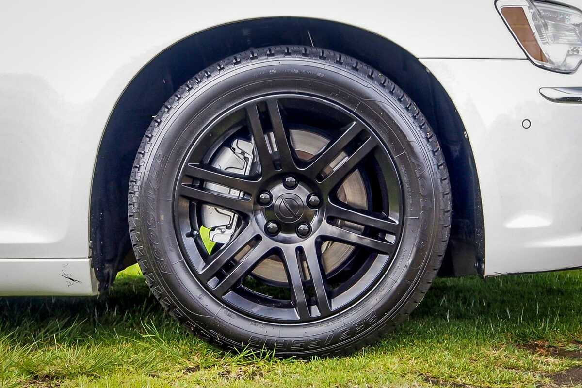 2014 Chrysler 300 Limited LX