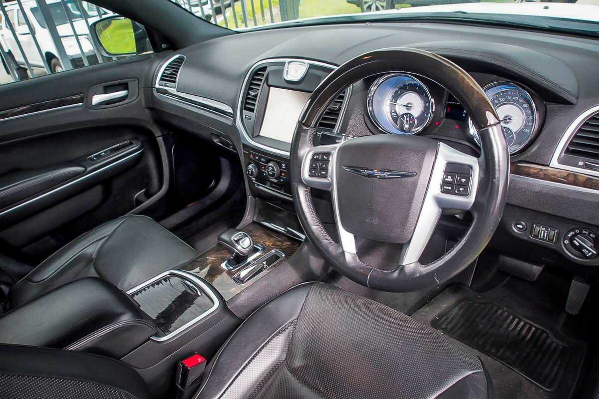 2014 Chrysler 300 Limited LX