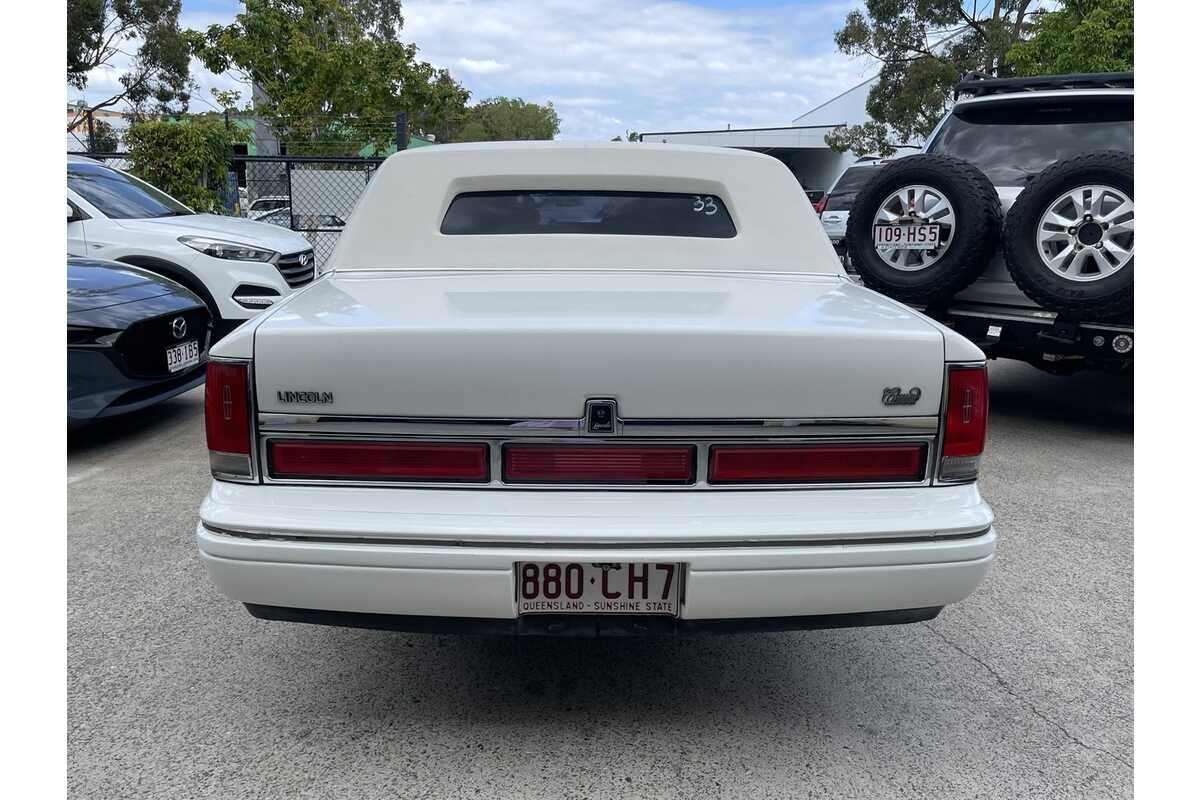 1997 Lincoln Town Car Limousine Series II