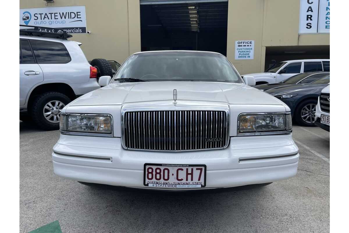 1997 Lincoln Town Car Limousine Series II