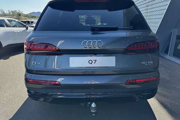 2021 Audi Q7 50 TDI S line 4M