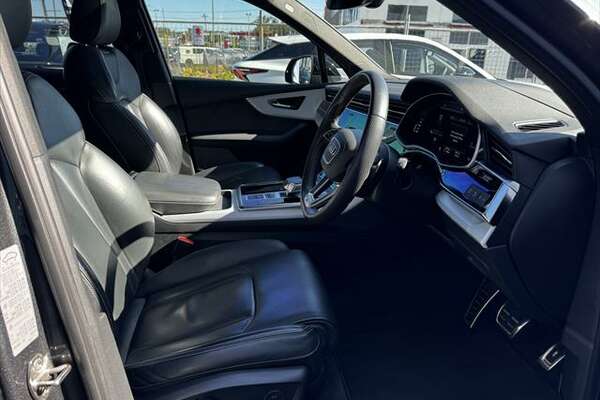 2021 Audi Q7 50 TDI S line 4M