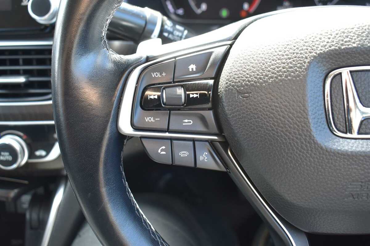 2020 Honda Accord VTi-LX 10th Gen