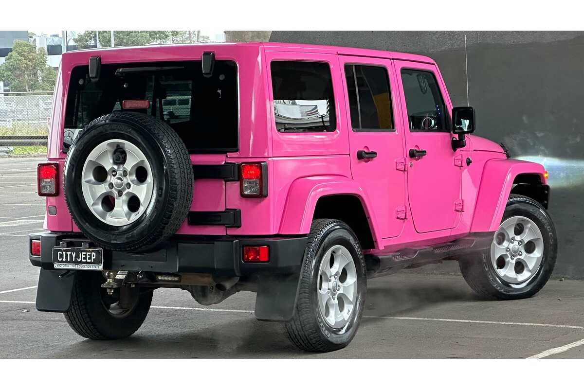 2014 Jeep Wrangler Unlimited Overland JK
