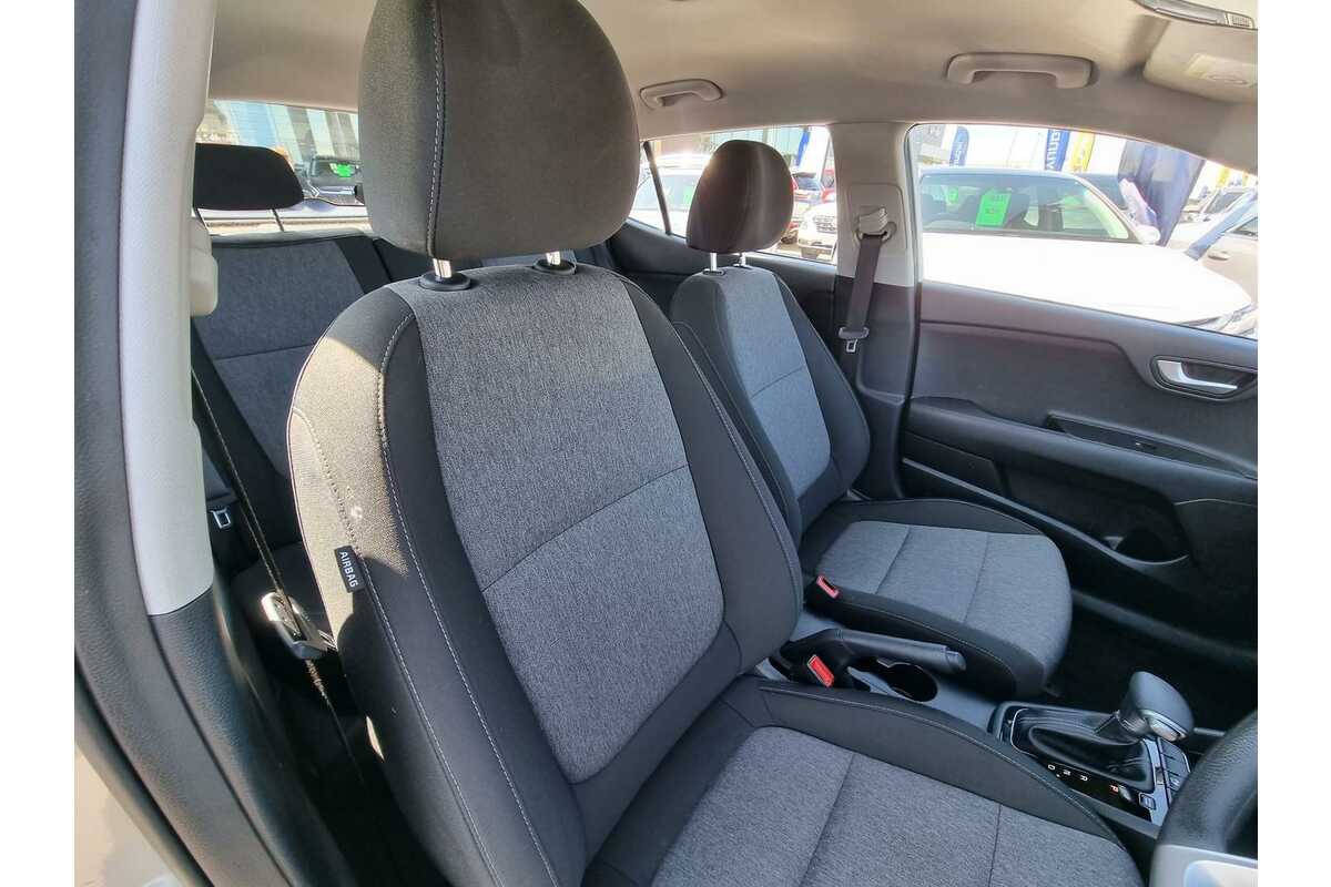 2022 Kia Stonic S YB