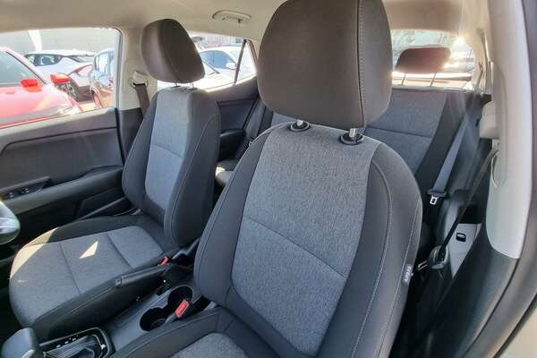 2022 Kia Stonic S YB