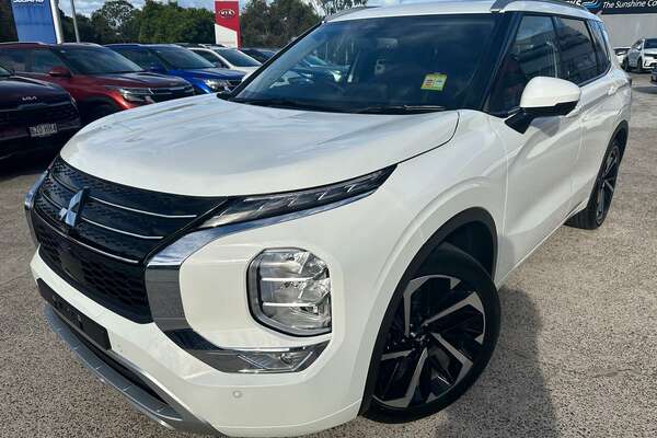 2023 Mitsubishi Outlander Exceed ZM