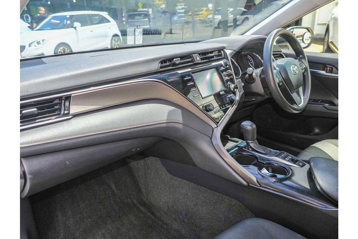 2019 Toyota Camry Ascent AXVH71R