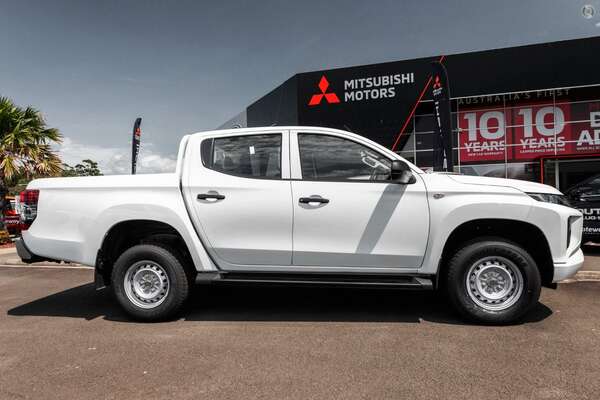 2023 Mitsubishi Triton GLX MR