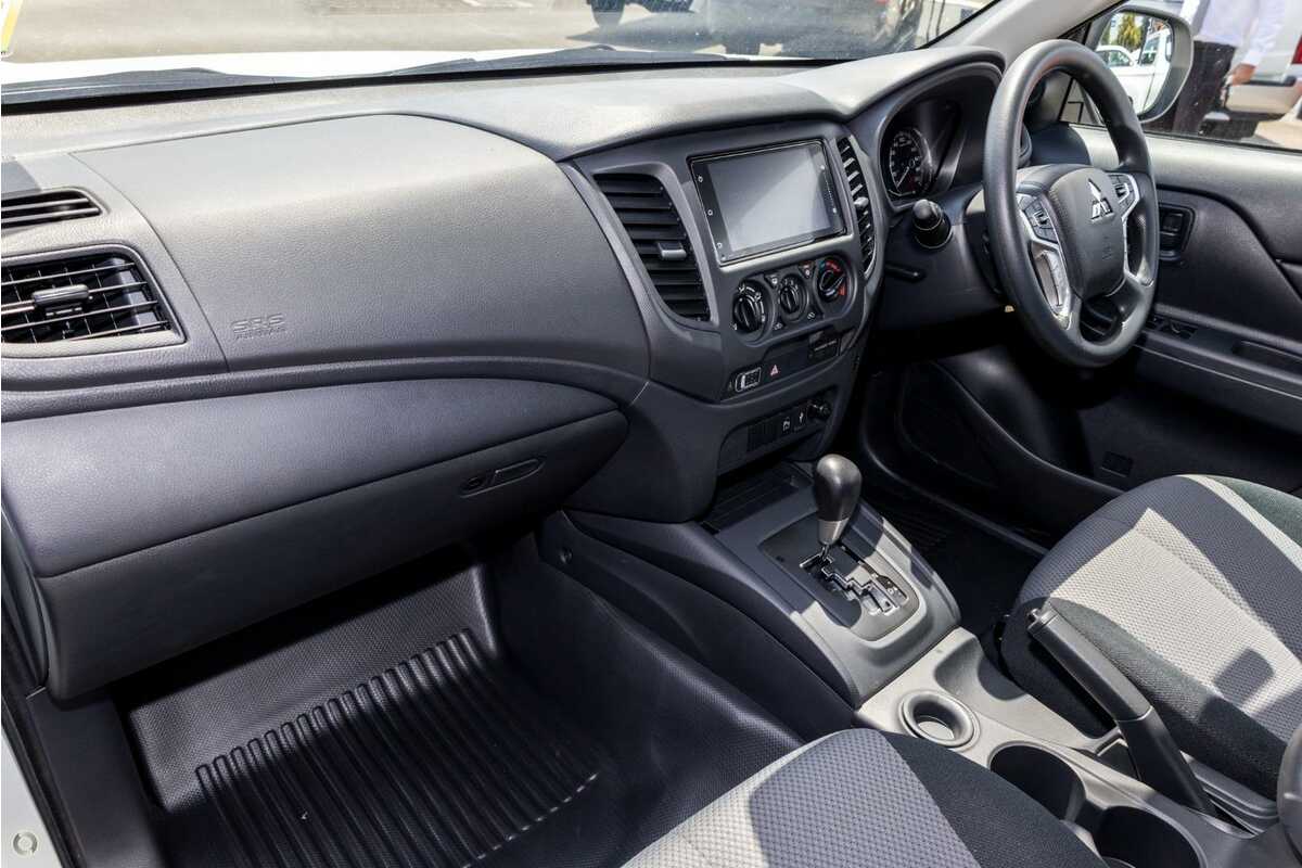 2023 Mitsubishi Triton GLX MR