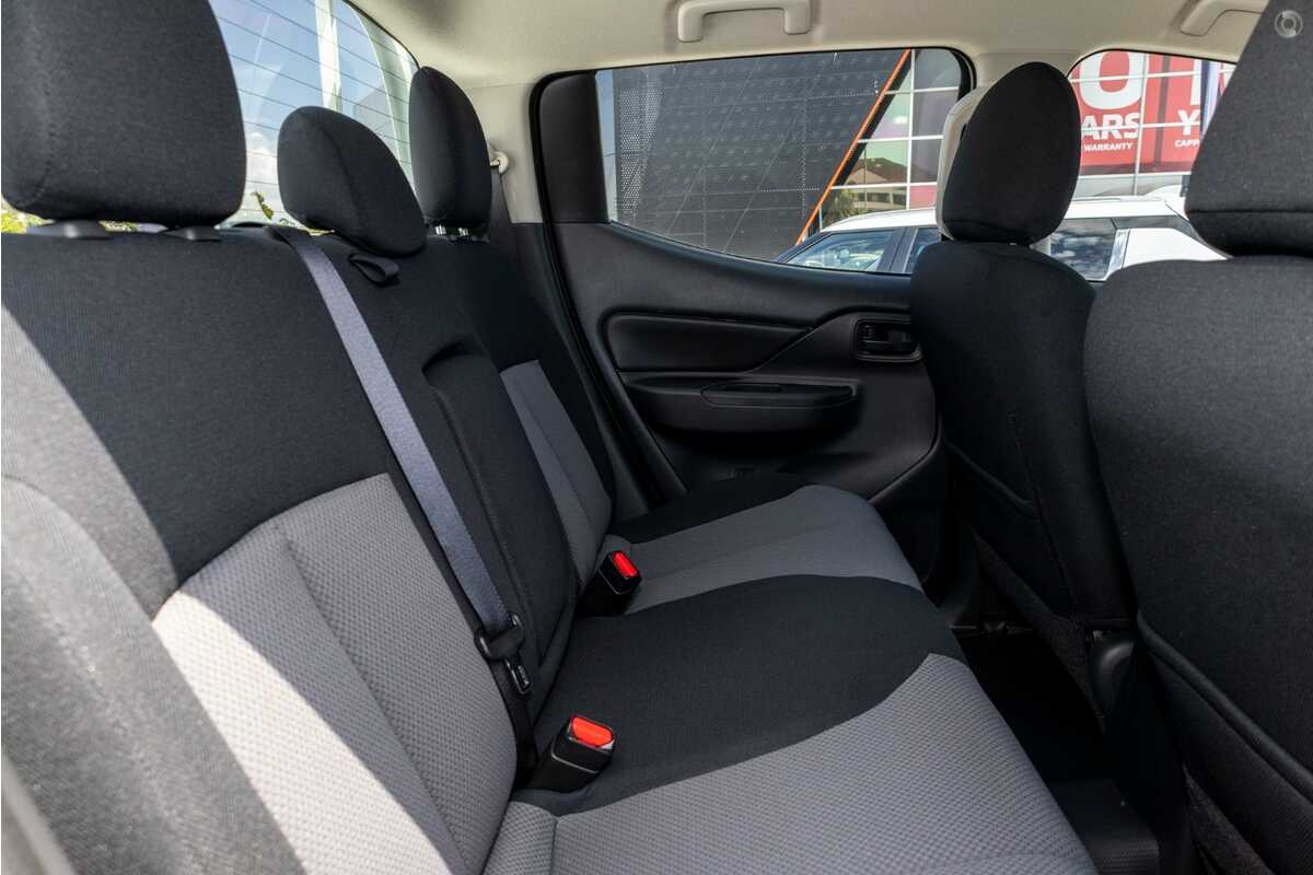 2023 Mitsubishi Triton GLX MR