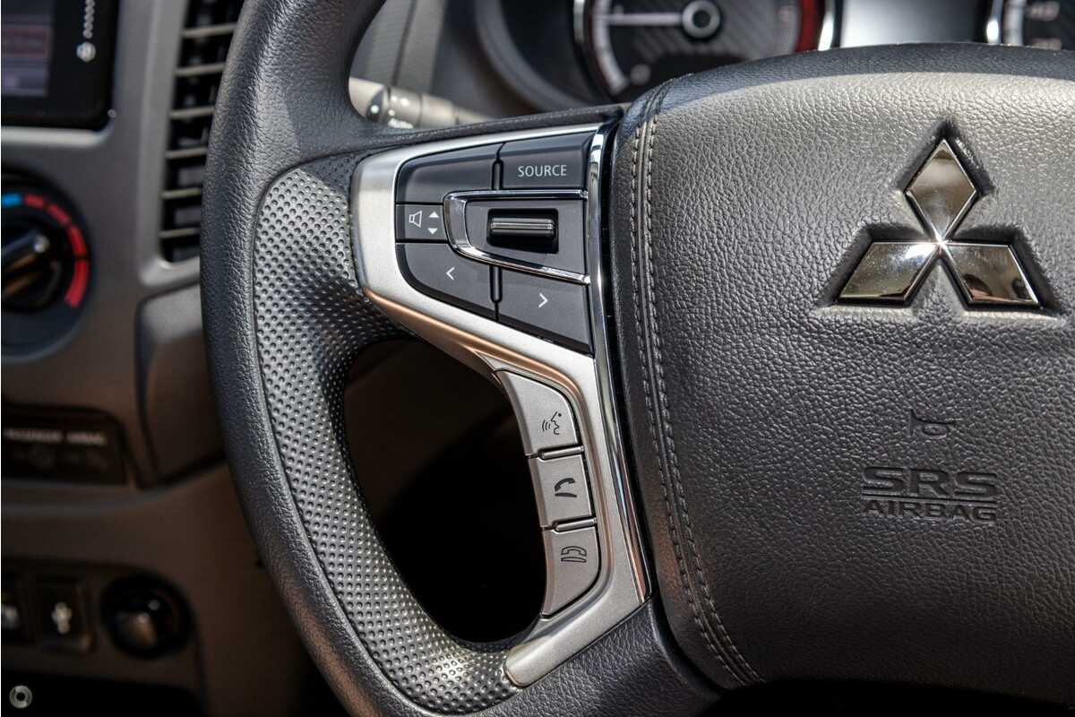 2023 Mitsubishi Triton GLX MR