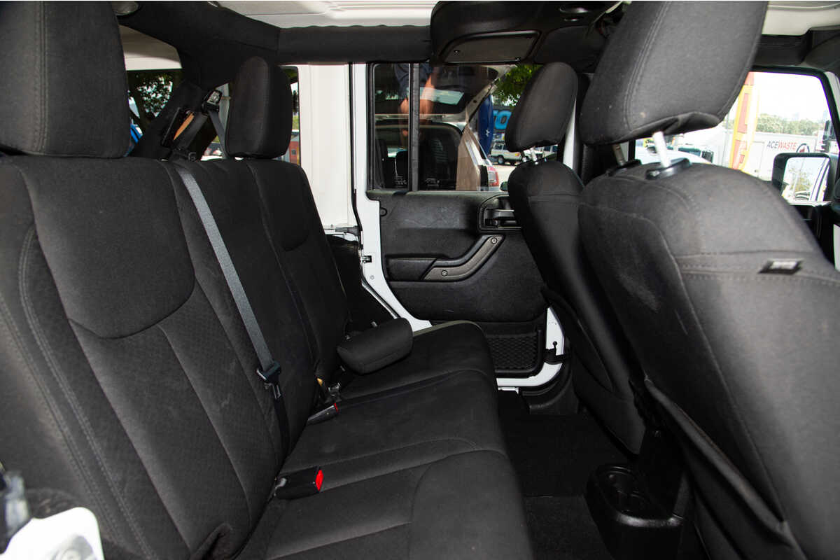 2014 Jeep Wrangler Unlimited Sport JK