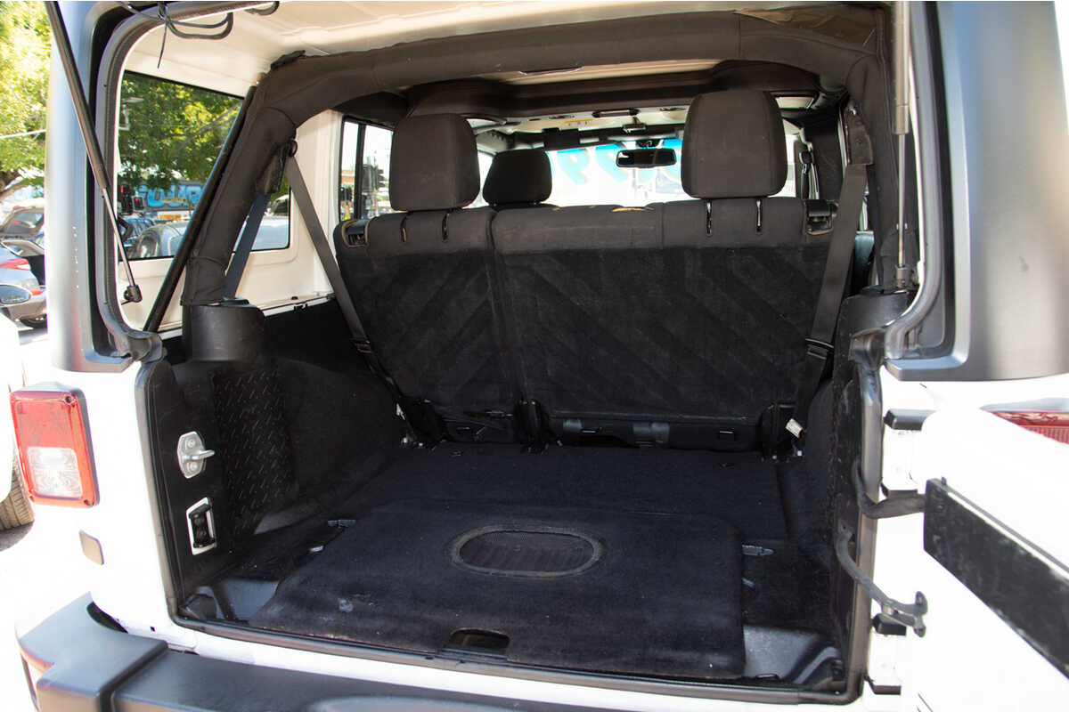 2014 Jeep Wrangler Unlimited Sport JK