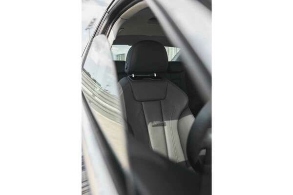 2020 Audi A4 35 TFSI S line B9