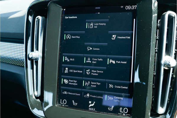 2020 Volvo XC40 T5 R-Design