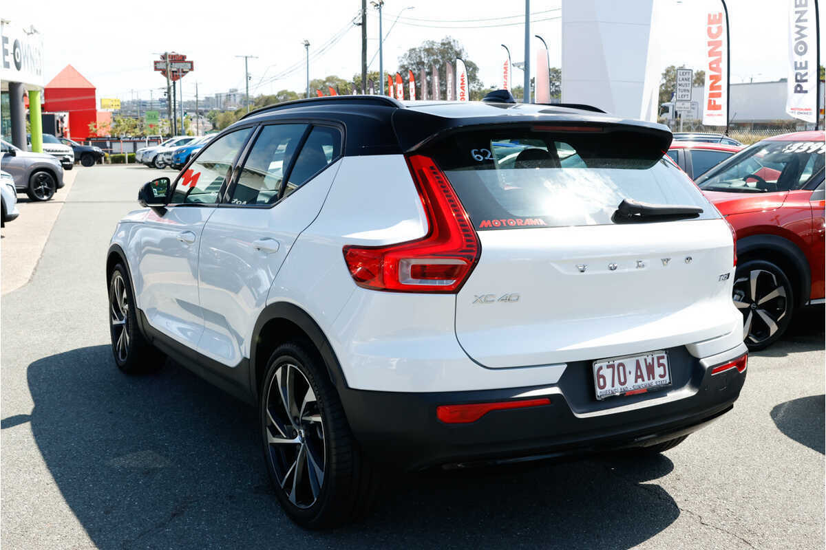 2020 Volvo XC40 T5 R-Design