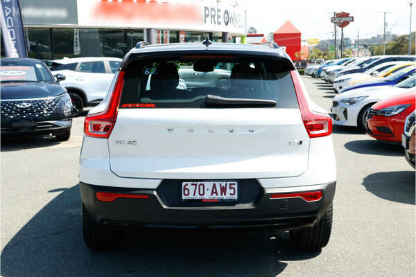 2020 Volvo XC40 T5 R-Design