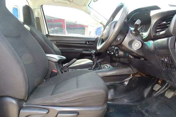 2018 Toyota Hilux SR GUN126R