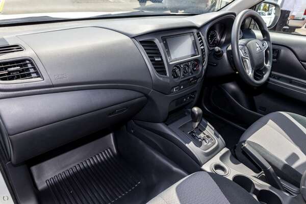 2023 Mitsubishi Triton GLX MR