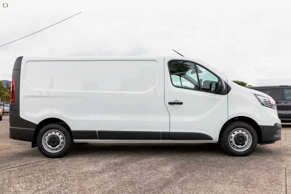 2023 Renault Trafic Pro X82