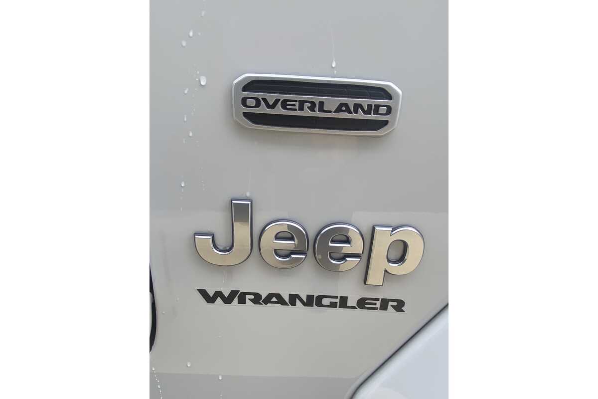 2022 Jeep Wrangler Unlimited Overland JL V2