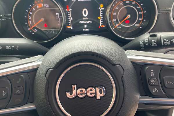 2022 Jeep Wrangler Unlimited Overland JL V2
