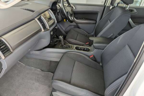 2016 Ford Everest Trend 4WD UA